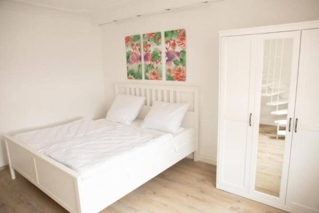 Bruehl Mitte, Neu Renoviertes Haus Villa Eksteriør bilde