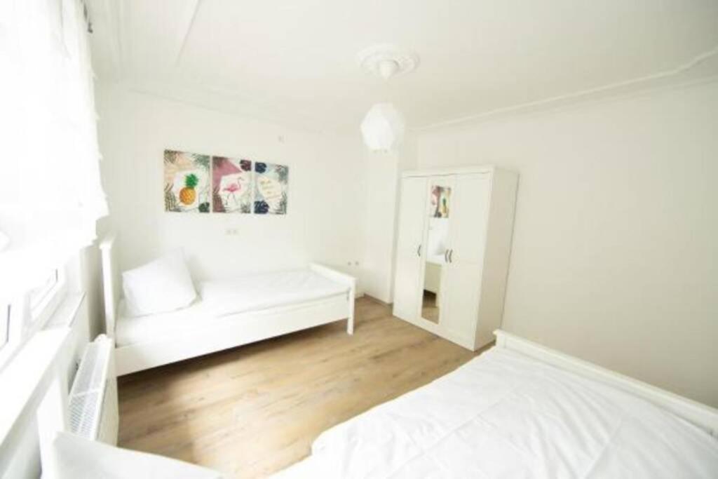 Bruehl Mitte, Neu Renoviertes Haus Villa Eksteriør bilde